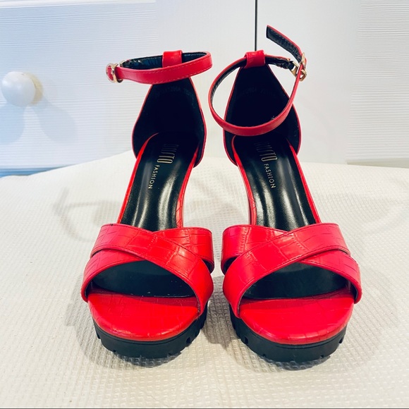 Platform Heeled Sandals with Ankle Strap - Picture 4 of 9